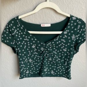 Cropped floral Romwe top